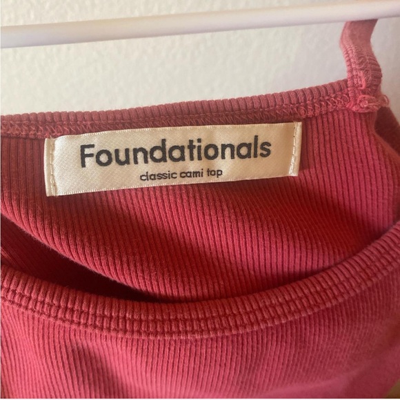 Foundationals Classic Cami Top Medium - Picture 4 of 5